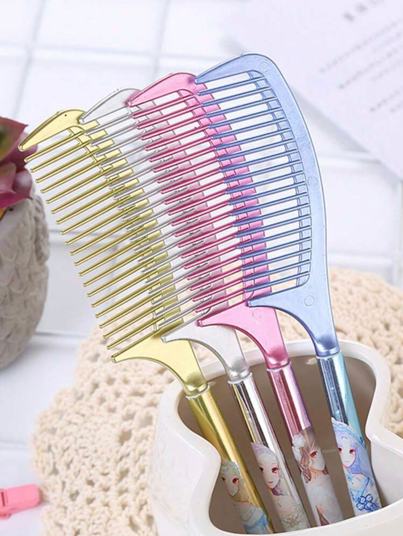 Graphic Comb Design Gel Pen